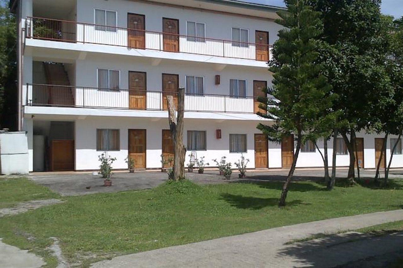 Ladaga Inn & Restaurant Panglao Island Exterior photo