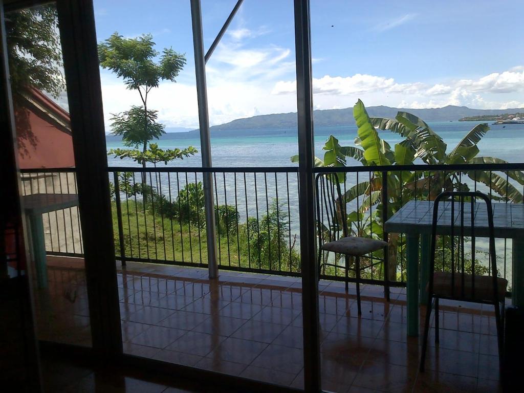Ladaga Inn & Restaurant Panglao Island Exterior photo