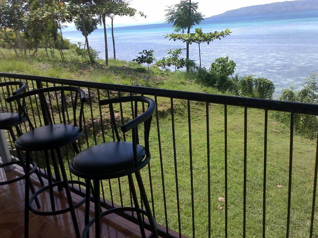 Ladaga Inn & Restaurant Panglao Island Exterior photo
